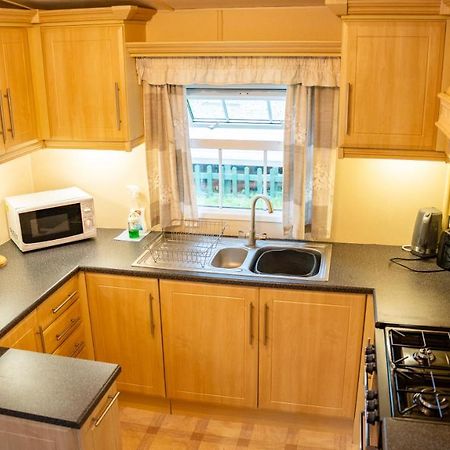 The Elms Static Caravan Cullompton Extérieur photo